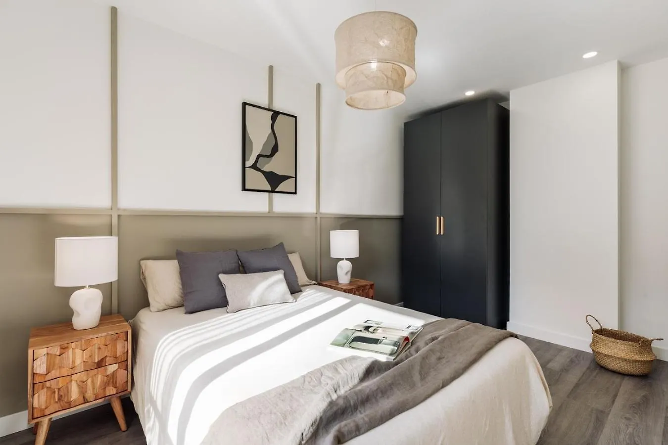 Montsia - 3 Bedrooms And A Terrace In Les Corts Barcelona