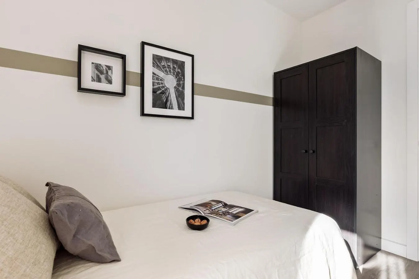 Montsia - 3 Bedrooms And A Terrace In Les Corts Barcelona Apartamento