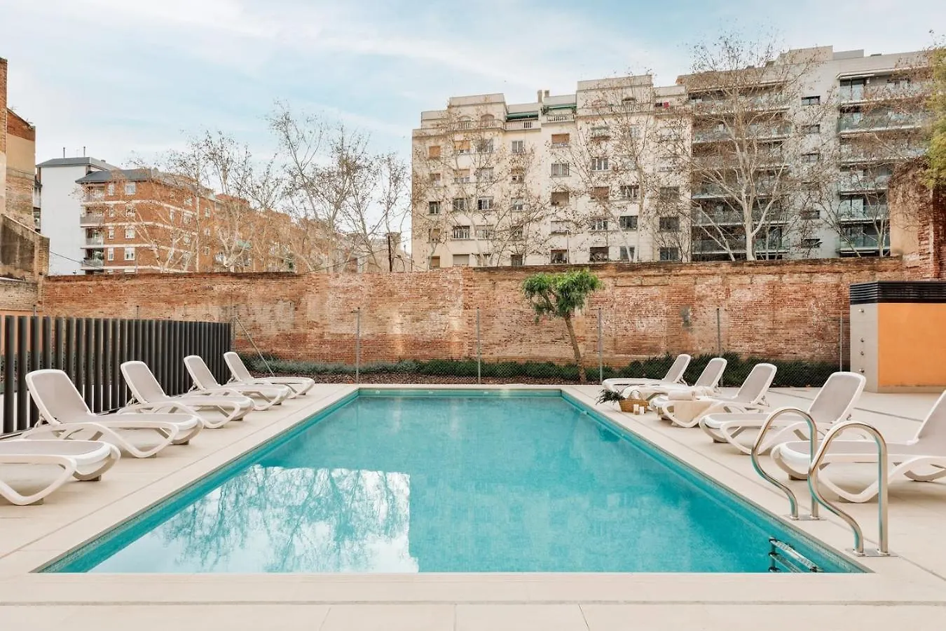 Montsia - 3 Bedrooms And A Terrace In Les Corts Barcelona