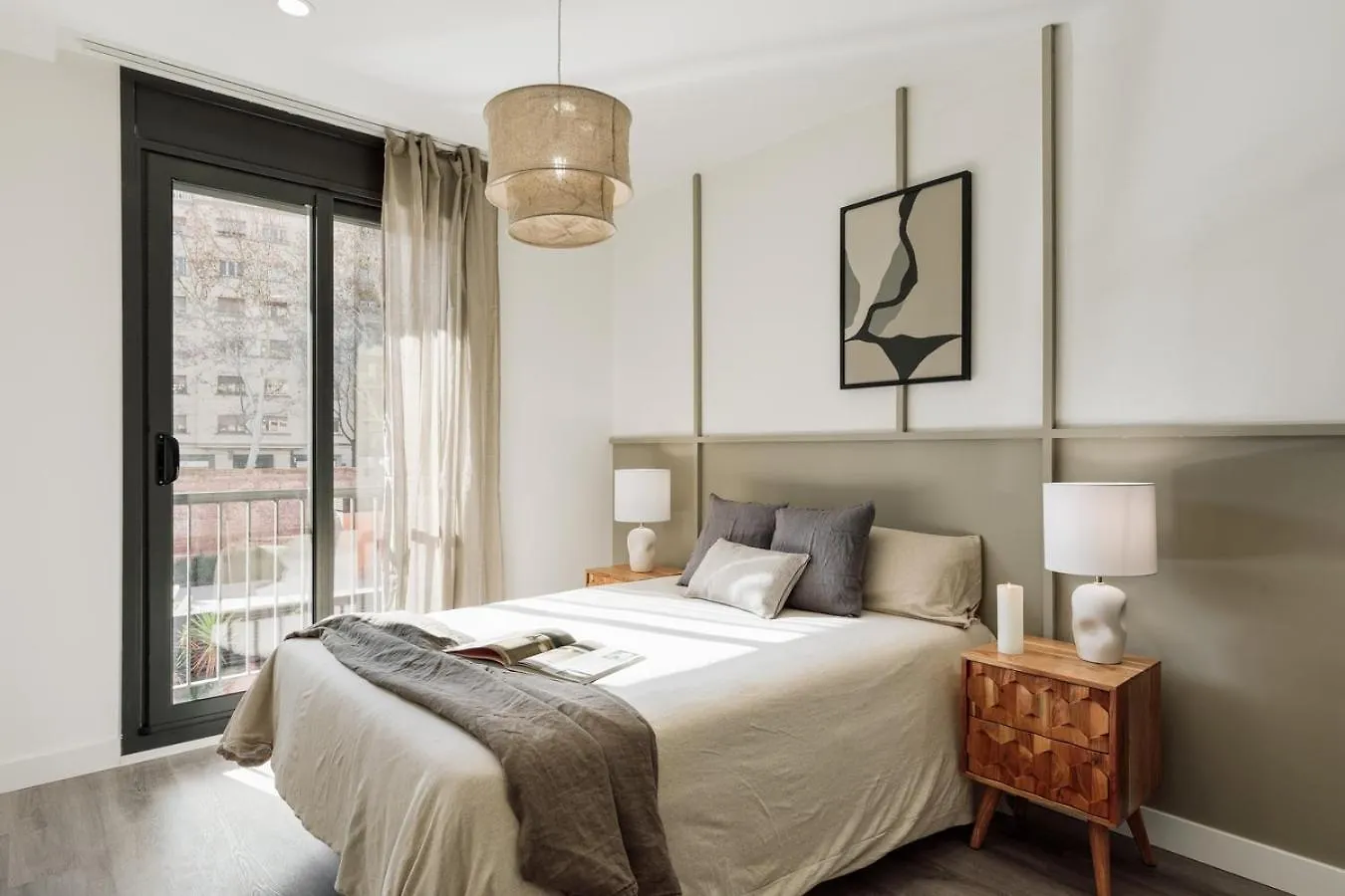 Montsia - 3 Bedrooms And A Terrace In Les Corts Barcelona